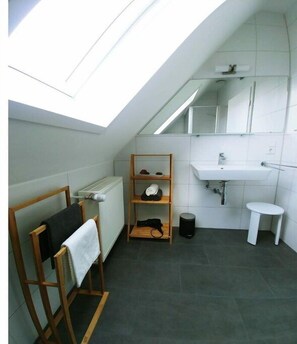 Bathroom - Holiday apartment Klever Berg (Kleve)