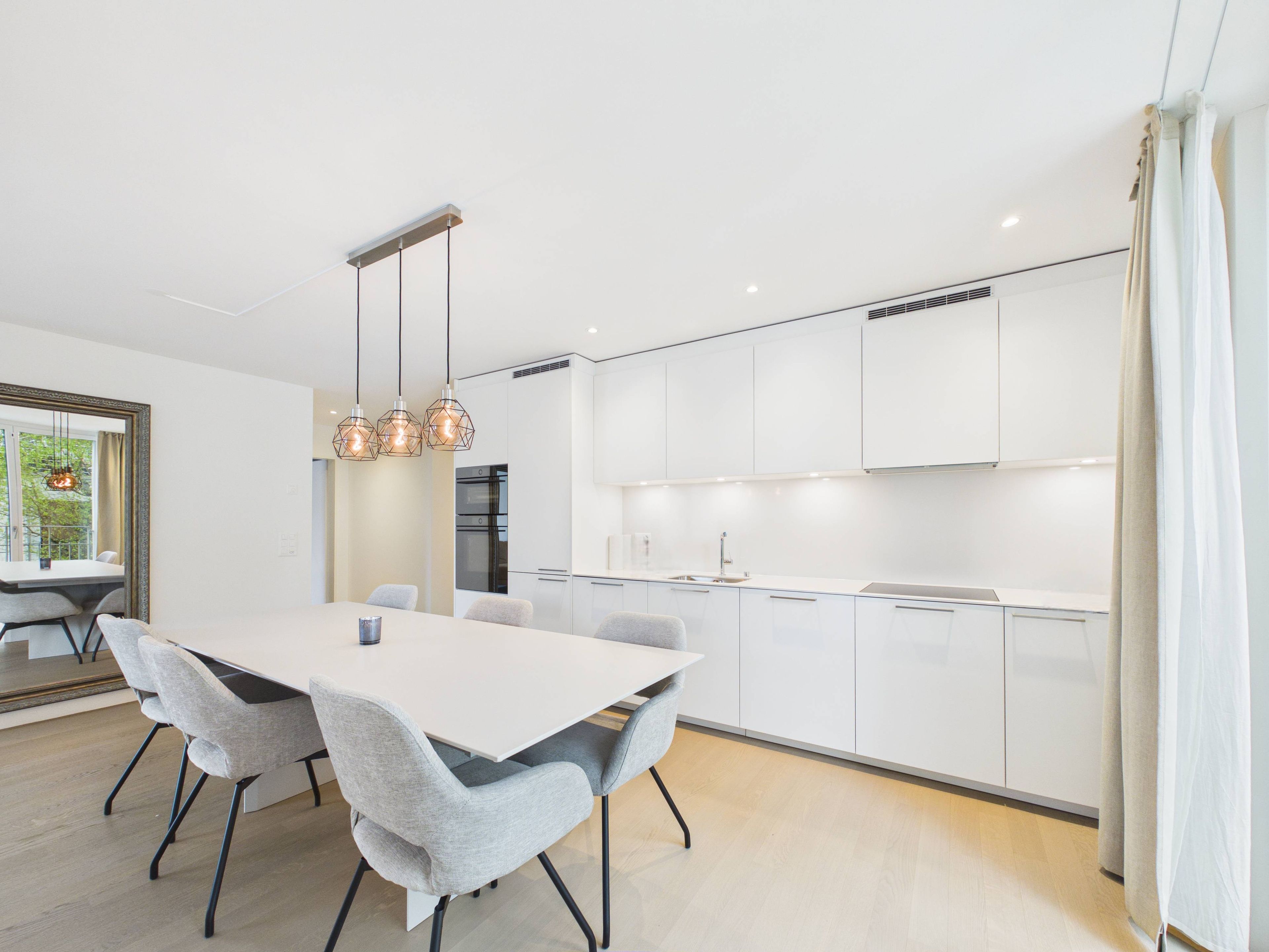 Apartamento, 2 quartos, acessível, sacada | Sala de jantar