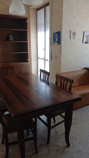 Dining - Vrbo Property (Grottammare)