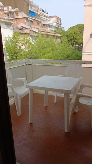 Outdoor dining - Vrbo Property (Grottammare)