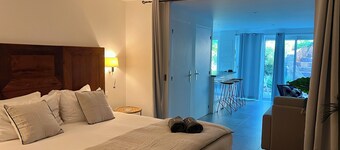 The Coconut | Cozy 1-Bedroom Apartment in the Hills of Saint Jean