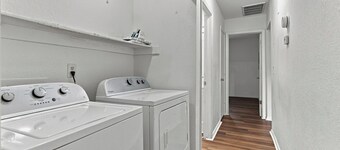 The Grove on 66th- 3B 2Bth Tulsa Duplex