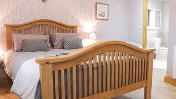 2 bedrooms, free WiFi, individually decorated, individually furnished