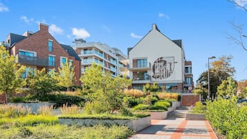 Deluxe Studio Suite, Balcony | Exterior