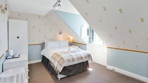 Apartment (Standard Double Room)