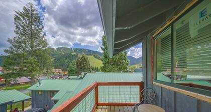 Mtn-view Red River Home & Apt Near Ski Lifts