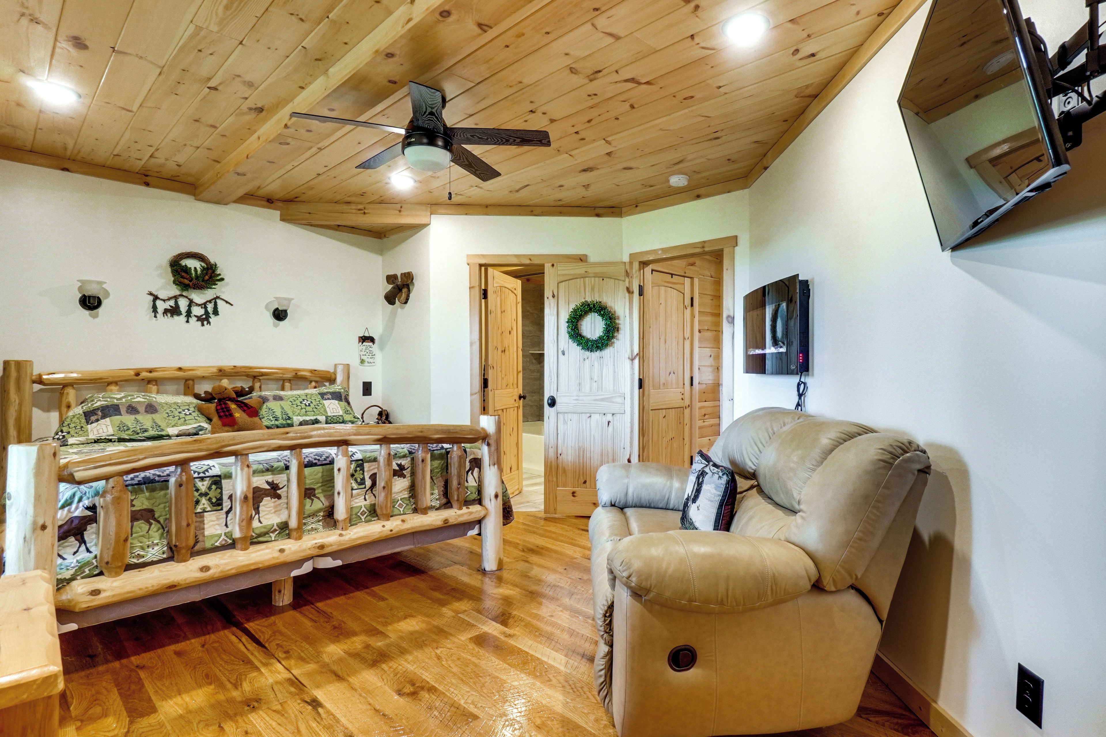 House (2 Bedrooms) | Interior