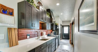 River Views & Rural Charm: Springfield Retreat