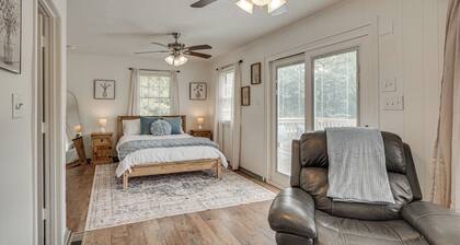 Waterfront Retreat Near Masters Hot Tub & Sauna