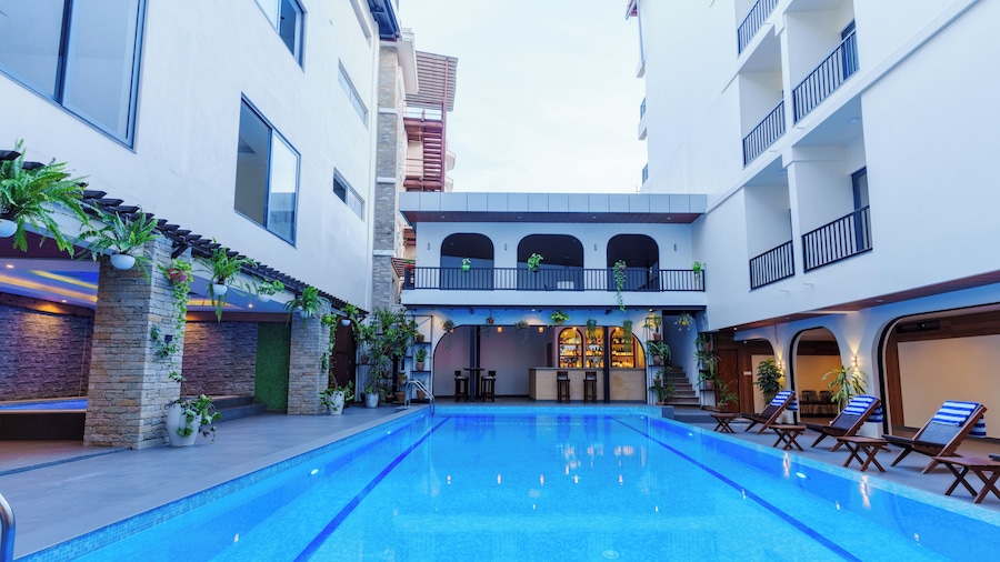 Hotel Lumen - A Garden of Lights