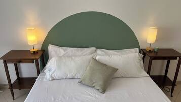 1 Schlafzimmer, Bügeleisen/Bügelbrett, Bettwäsche