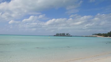 House, 4 Bedrooms | Beach