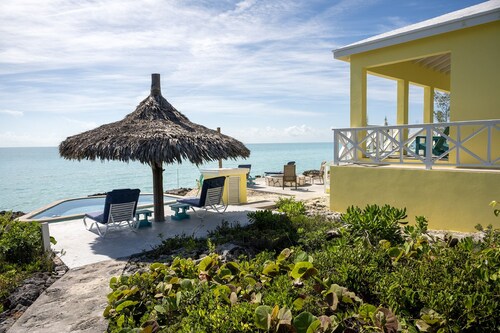 Tranquilville 3br - Newly Remodeled Home Calm Caribbean Pool 3 Bedroom Home