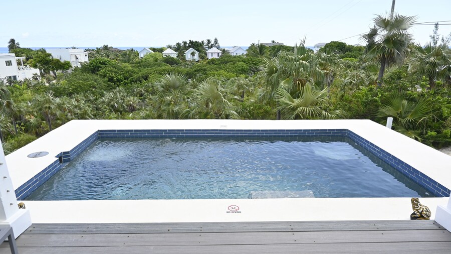 Sapphire Cottage - Brand New Beach Villa With Pool 2 Bedroom Home