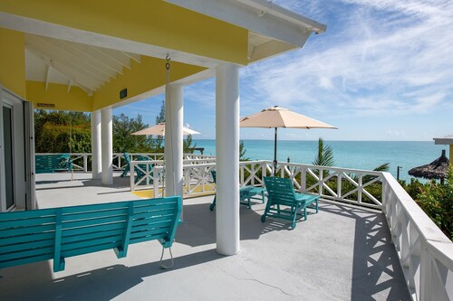 Tranquilville - Newly Remodeled Estate, Calm Caribbean W/pool 4 Bedroom Home