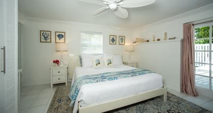Peach House Down - Stylish Suite On Landscaped Grounds 1 Bedroom Apts