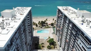 Exterior - Aqua Luxury Modern Beach Apartment (Carolina)
