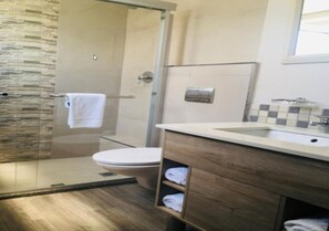 Ảnh chưa phân loại, 3 trong số 6 ảnh, nút