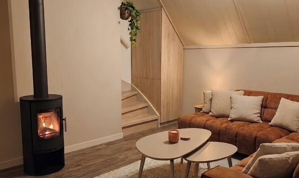 Luxury Pond Lodge With A Wood-burning Stove On A Fishing Lake - Hardenberg