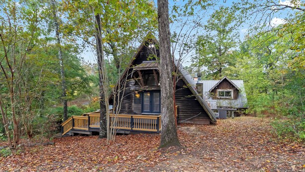 Unclassified image, 1 of 29, button - Cedarstone Cabin on 3 acres - 10 min to the University of Alabama (Northport)