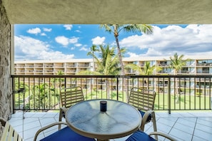 Property grounds - Beautiful Ocean View Condo Maui Sunset Resort Sleeps 4! (Kihei)