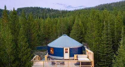 Beehive Basin Yurt: Stunning Mountain Views, Private Hot Tub
