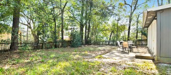 Comfortable and spacious 2BR 2Bth updated Spring Hill Cottage
