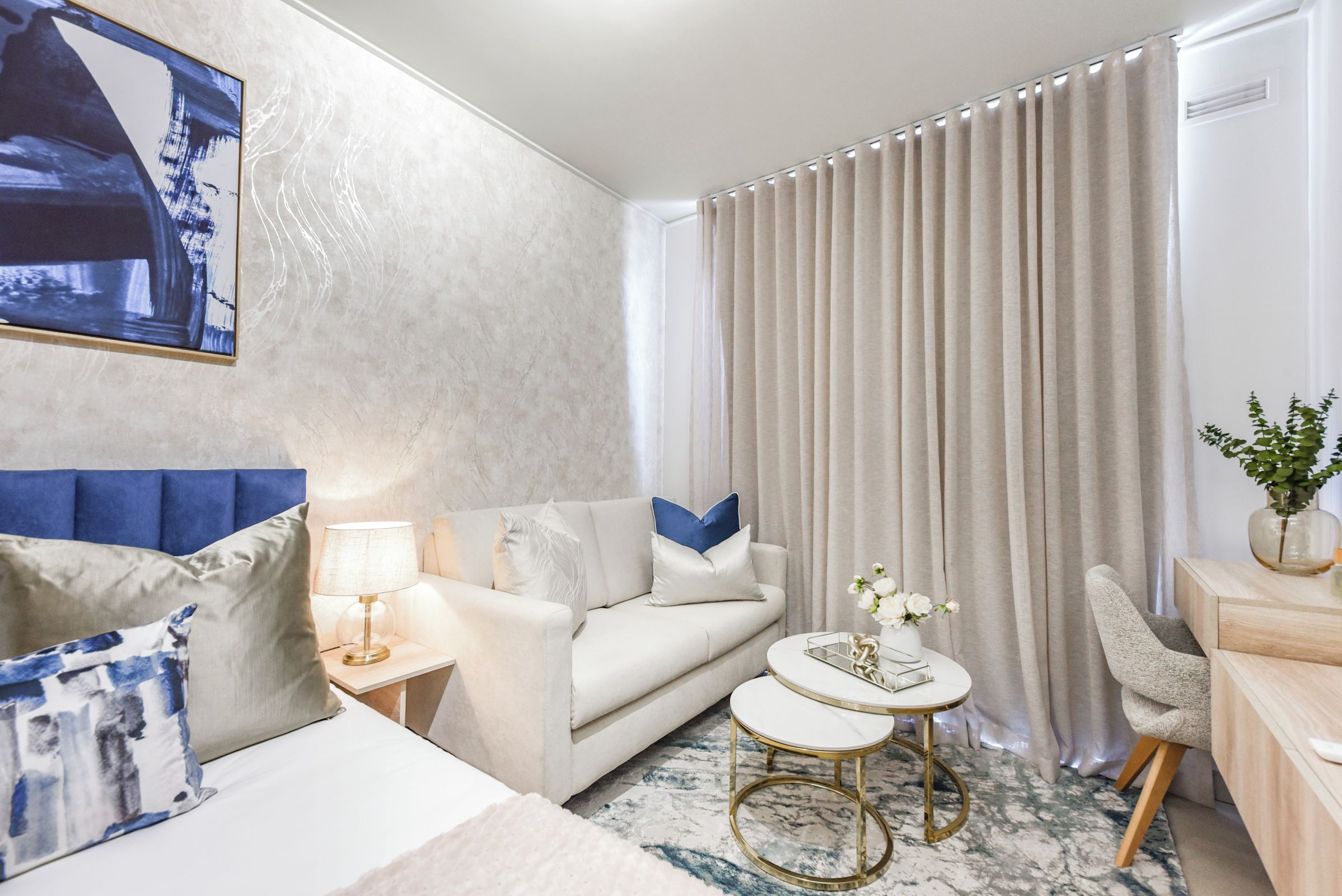 Refined City Living With Panoramic Views - Randburg
