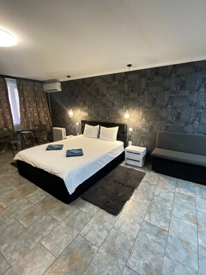 WiFi, bed sheets - Mavie Central Studio 5 (București)
