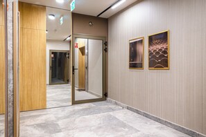 Interior - Kamienica parking balkon blisko MTP (Poznań)