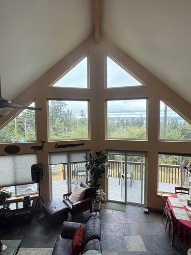 The Rock House of Herron Island
