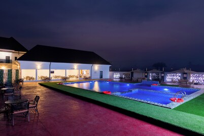 BON Hotel De Tranquil