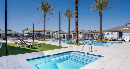 Landing Amazing 1BD in Maricopa