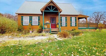 Dog-friendly 2BR with amazing views & stocked pond