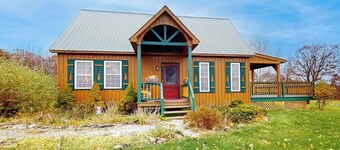 Dog-friendly 2BR with amazing views & stocked pond