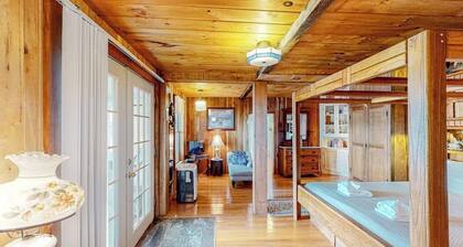 4BR Finger Lakes Lakefront, Dog Friendly
