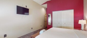 3BR Finger Lakes - Deck - Washer Dryer