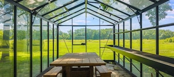 Creekside Lodge 6bd 22 acres