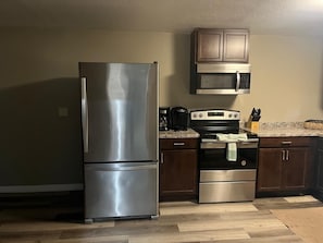 Private kitchen - 3-bedroom house in awesome Clearwater with everything Tampa Bay area can offer. (Clearwater)