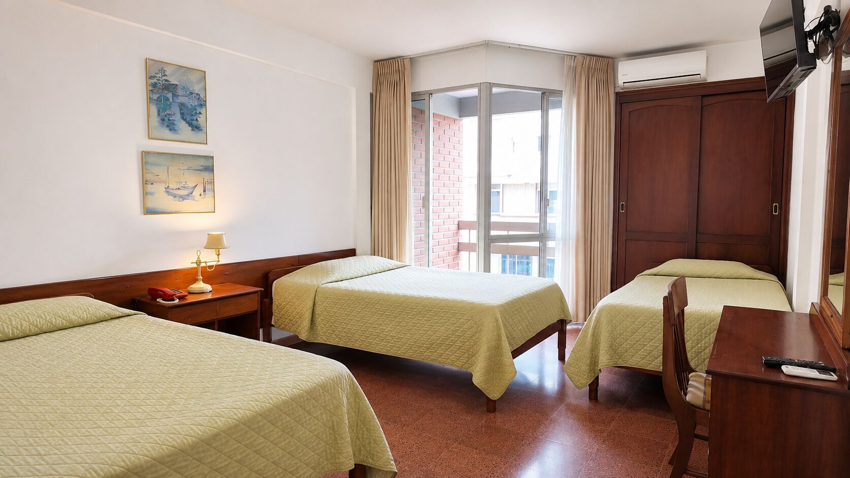 Comfort Triple Room, Balcony, City View