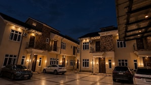 Exterior - Kiniz Apartments and Hotel Uyo (Uyo)