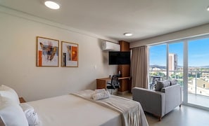 Room - Studio w/ Balcony in Condo. w/ Pool Msu0705 (Governador Valadares)