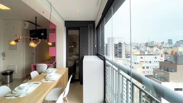 Studio | Dining