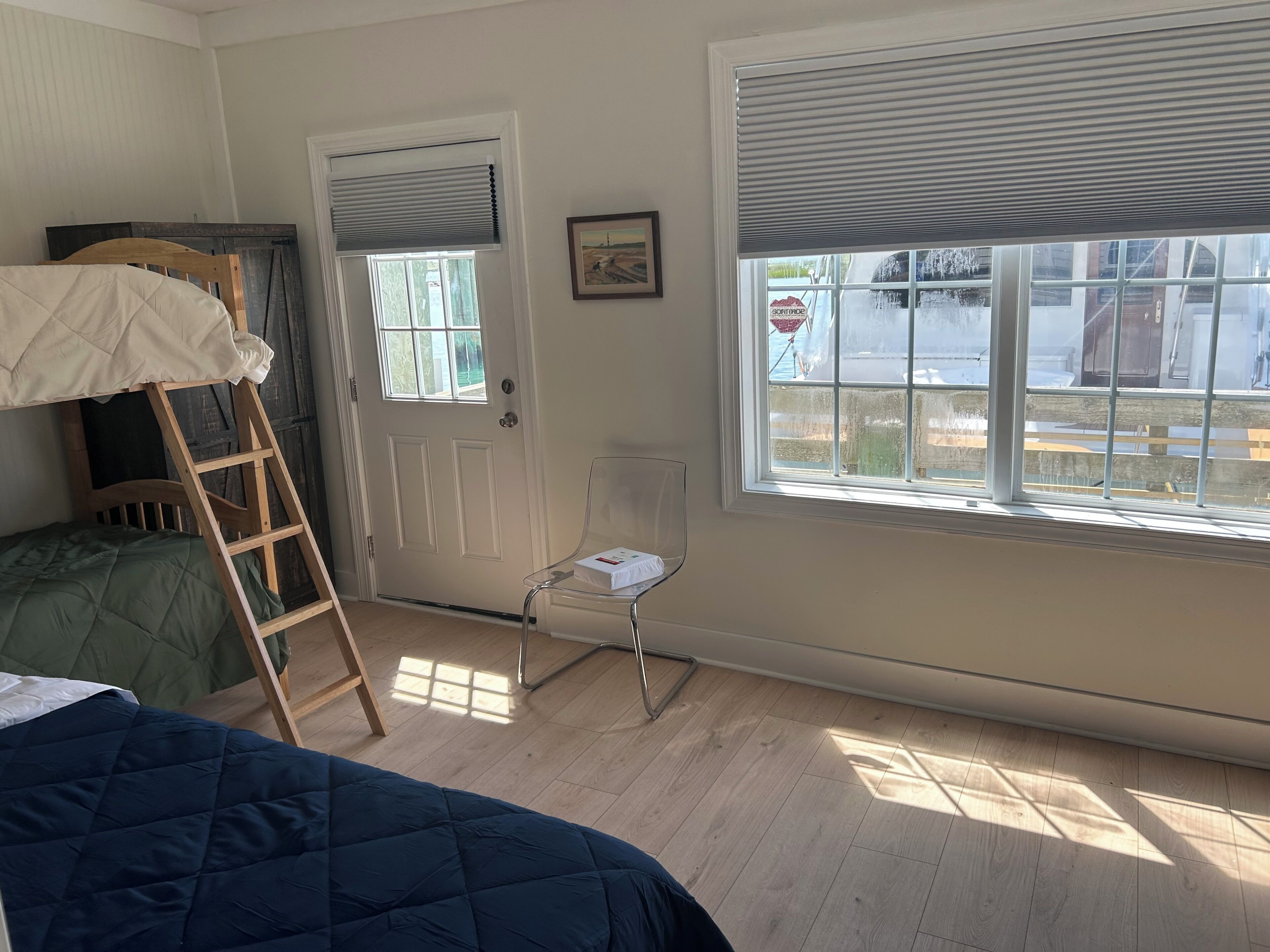 2 bedrooms