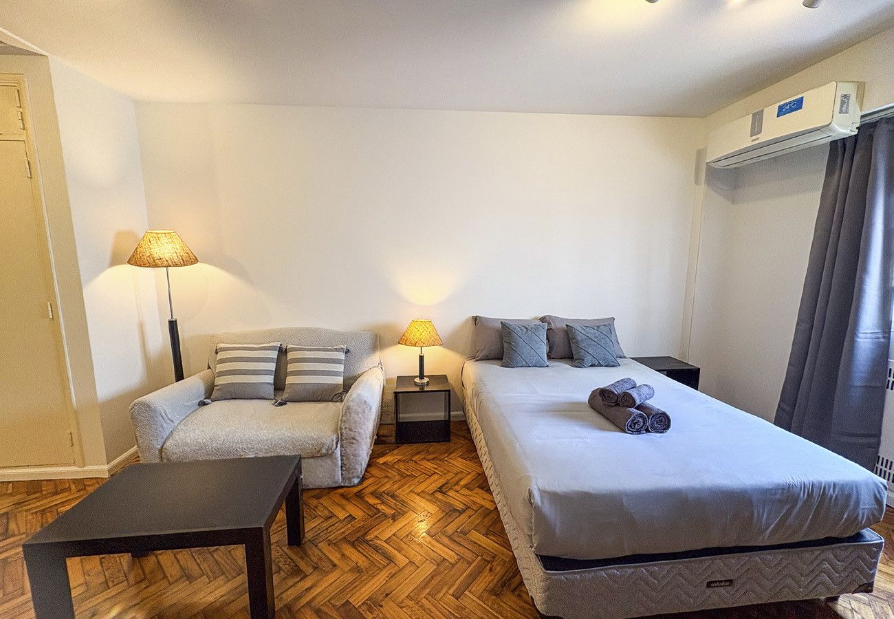 WiFi (free), bed sheets