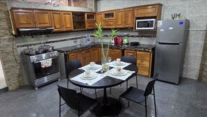 Unclassified image, 5 of 13, button - Ximena's House: It offers the space and freedom your family needs. (Iquitos)