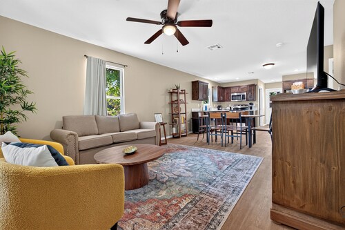 Brand-New 2BR/2BA in the Heart of Pittsburg