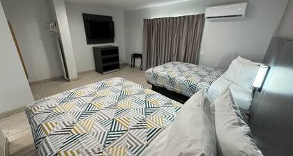 Englewood Inn & Suites