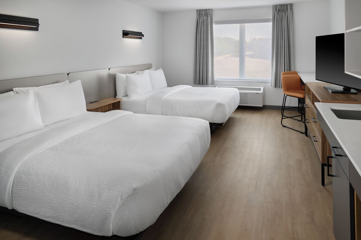 Studio, 2 Tempat Tidur Queen (no view) | Meja kerja, ruang kerja ramah laptop, Wi-Fi gratis, dan seprai linen