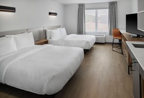 Studio, 2 Queen Beds (no view)